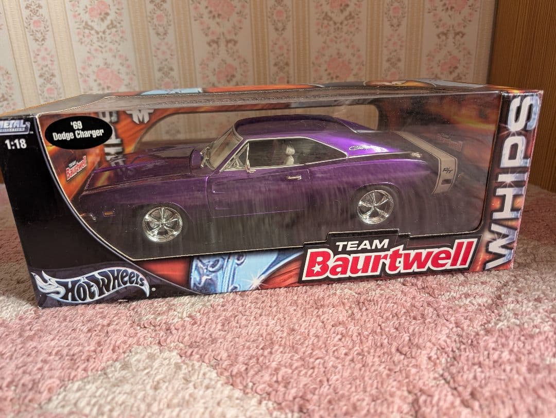 ミニカー Hot Wheels '68 Dodge Charger 1:18