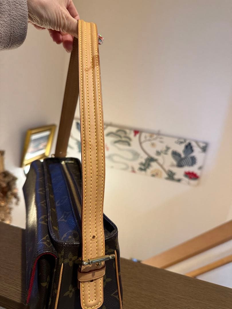 ルイヴィトン　モノグラム　ヴィバシテ　ショルダー