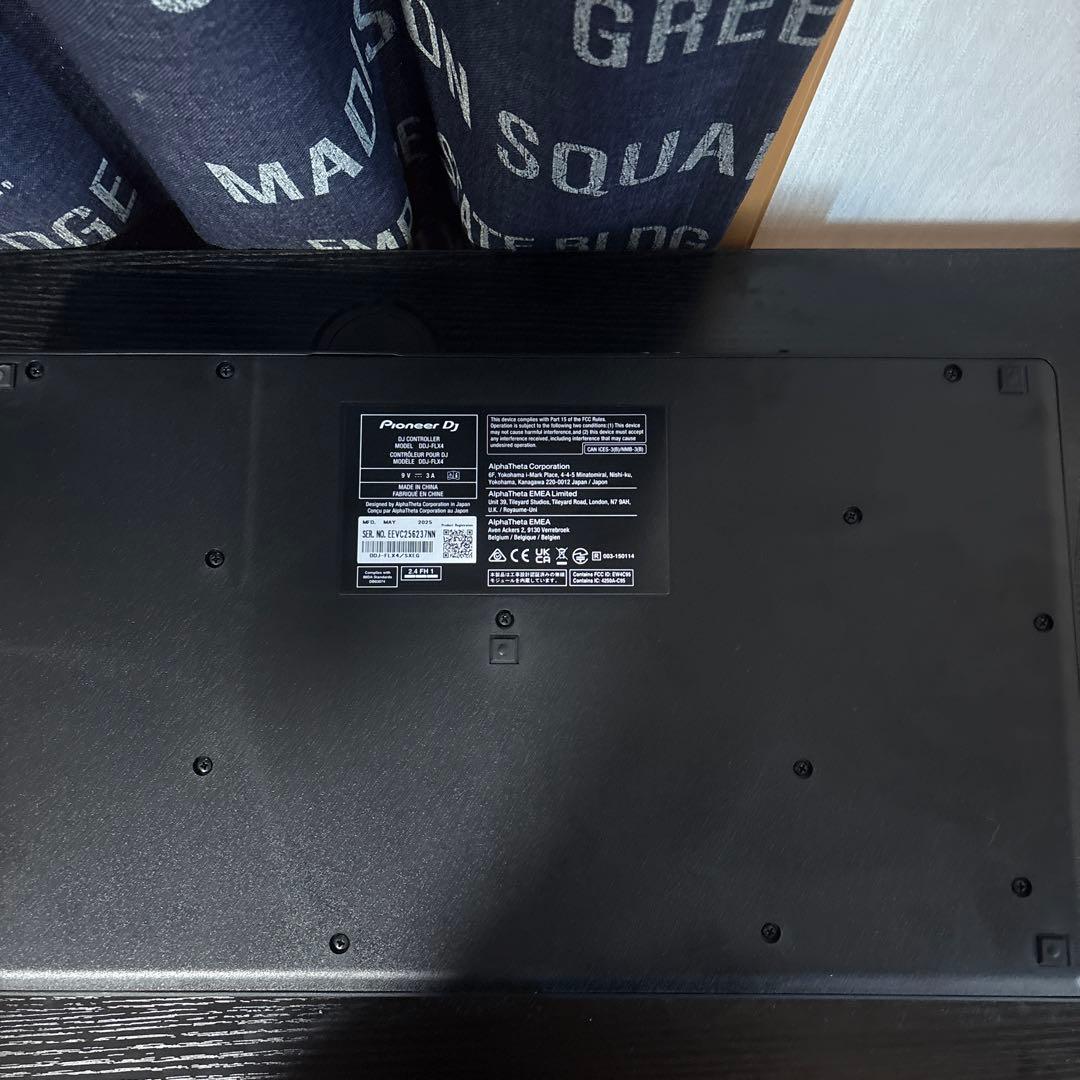 DJコントローラーDDJ-FLX4