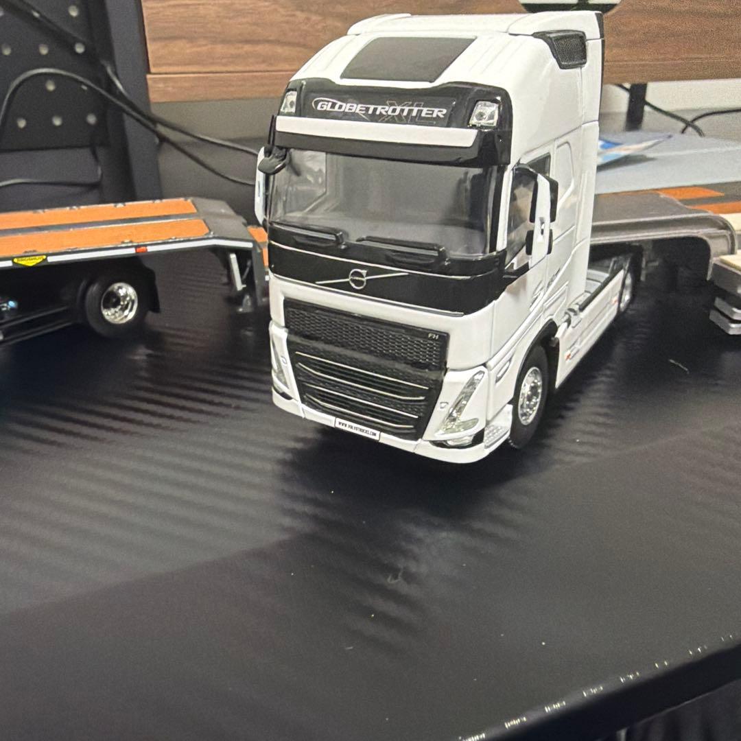 重機8軸トレーラーお値引きできます。バラ売り可