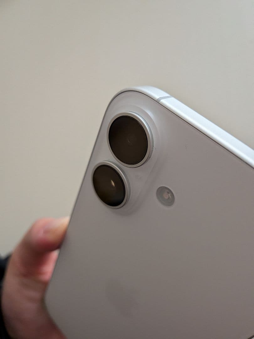 Apple iPhone 16 128GB ホワイト