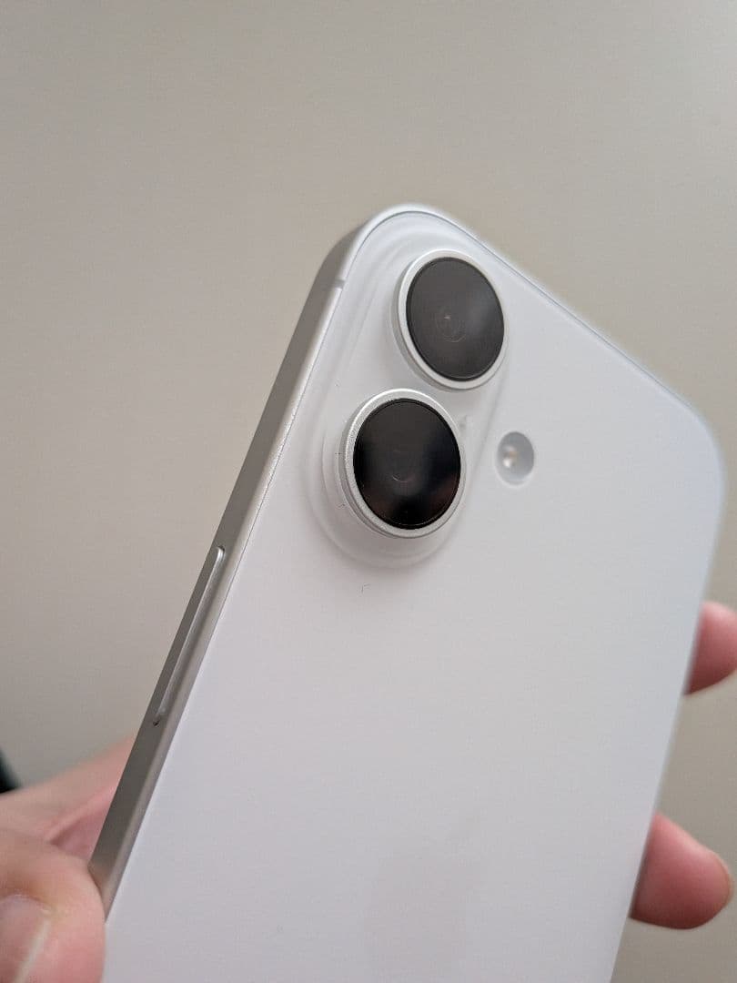 Apple iPhone 16 128GB ホワイト