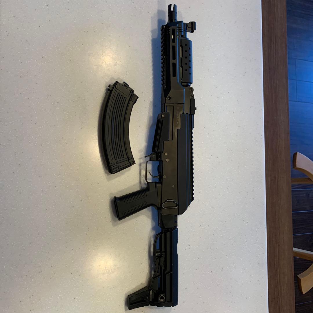 六花様　東京マルイ 次世代電動ガン AKストーム