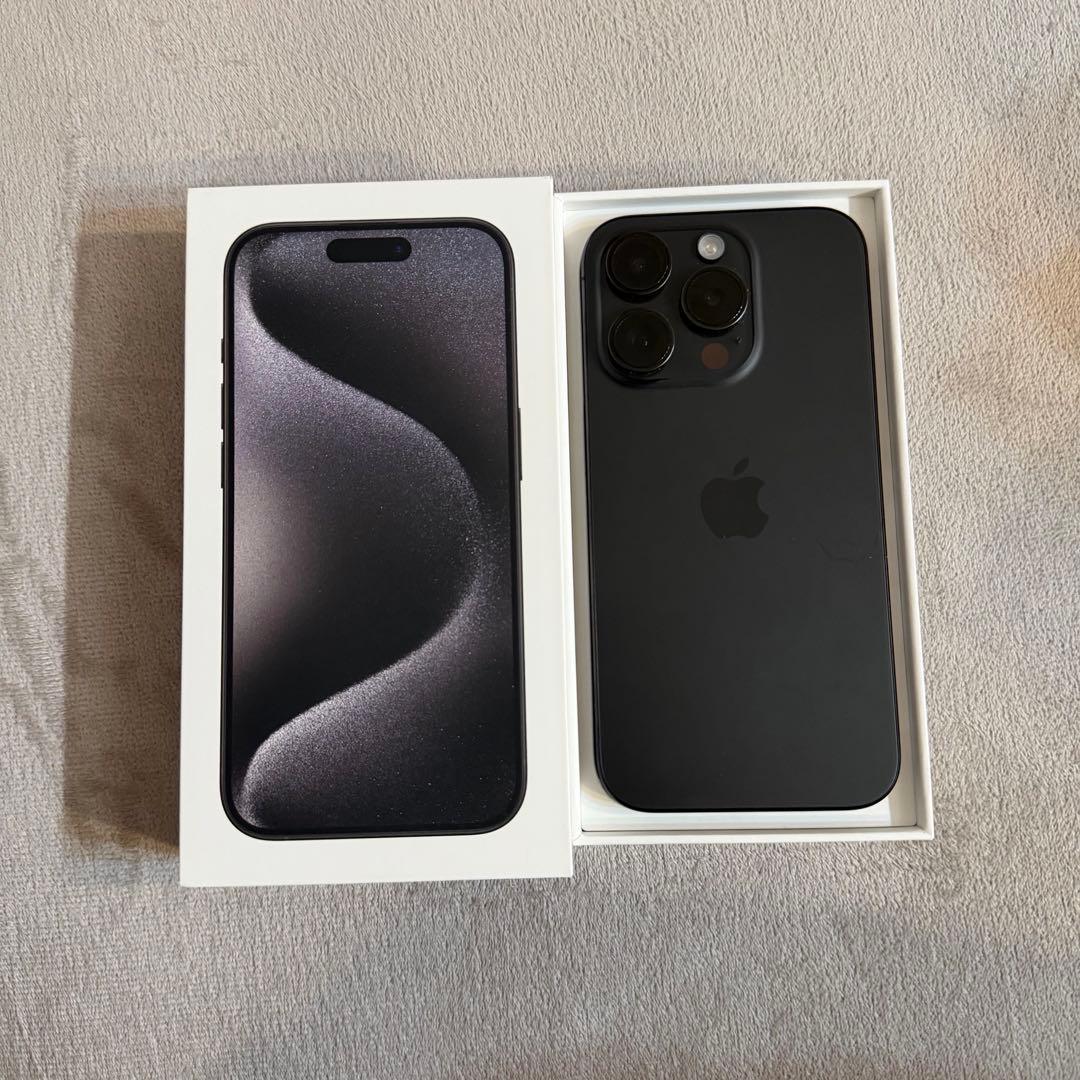 iPhone 15 Pro 256GB ブラックチタニウム 美品 90％