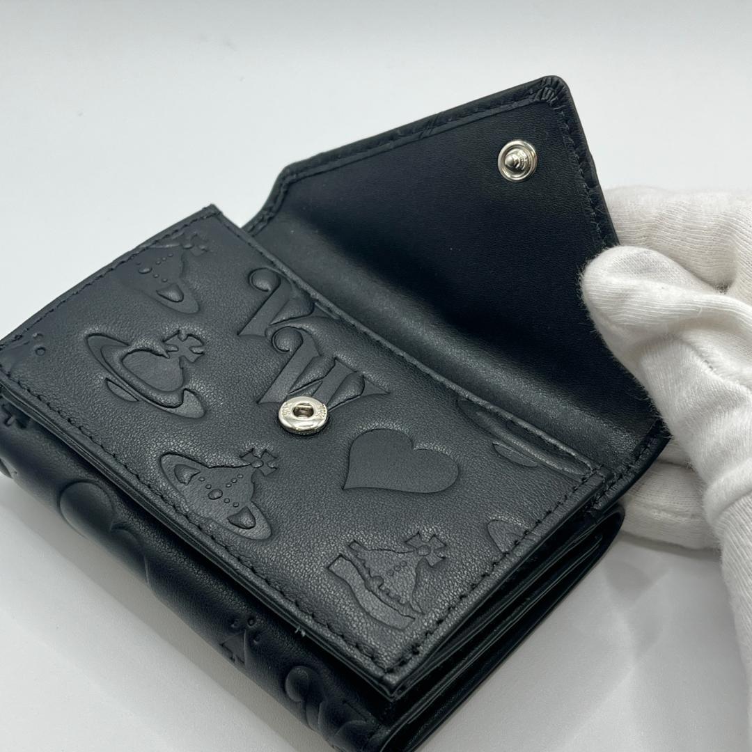 大人気 Vivienne Westwood 新品 黒 ミニ レター型 型押し