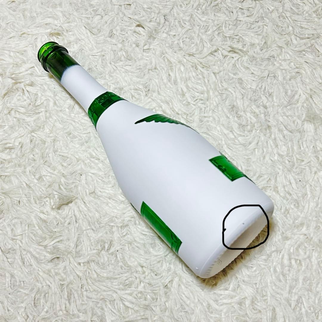 エンジェルシャンパンクリスマスホリデー限定 空き瓶　空箱　チェーン鍵付き　ファー