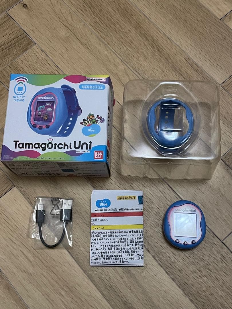 たまごっちユニ　Tamagotchi Uni ブルー