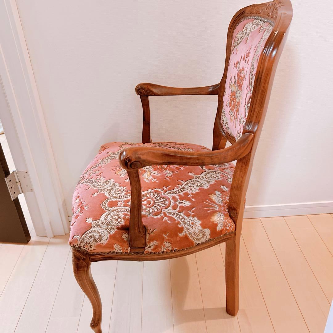 アンティークチェア　肘付き　ロココ調　猫足　ヴィンテージ　ピンク　イス　金華山張