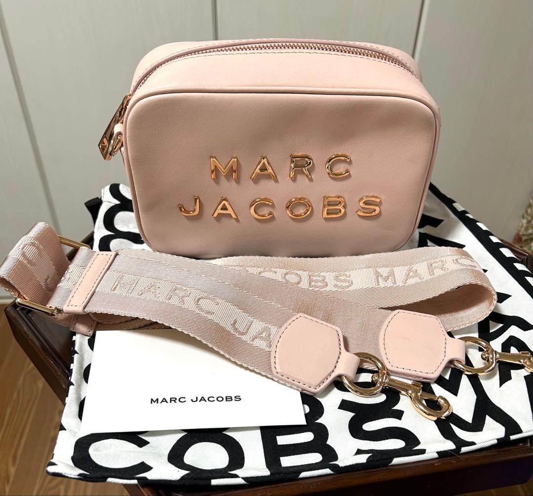 マークジェイコブスのクロスボディバック　レアなピンクゴールドロゴ
