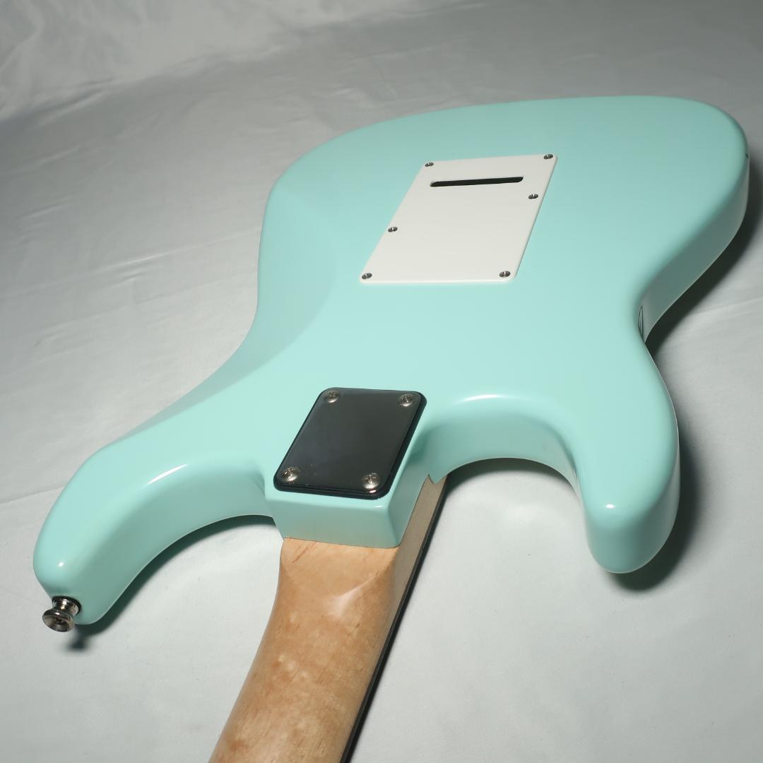 美品 Legend サーフグリーン ストラトキャスタータイプ ギター ケース付