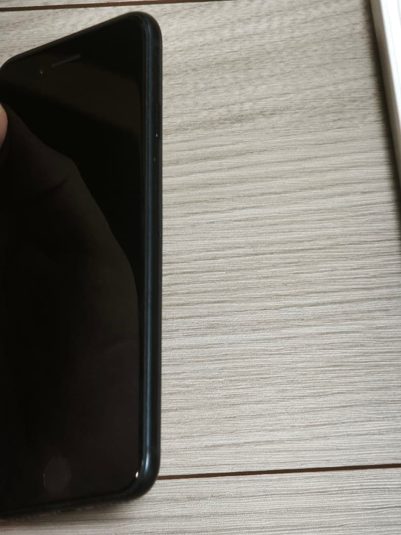 iPhone SE (第3世代) ミッドナイト SIMフリー 64GB 本体