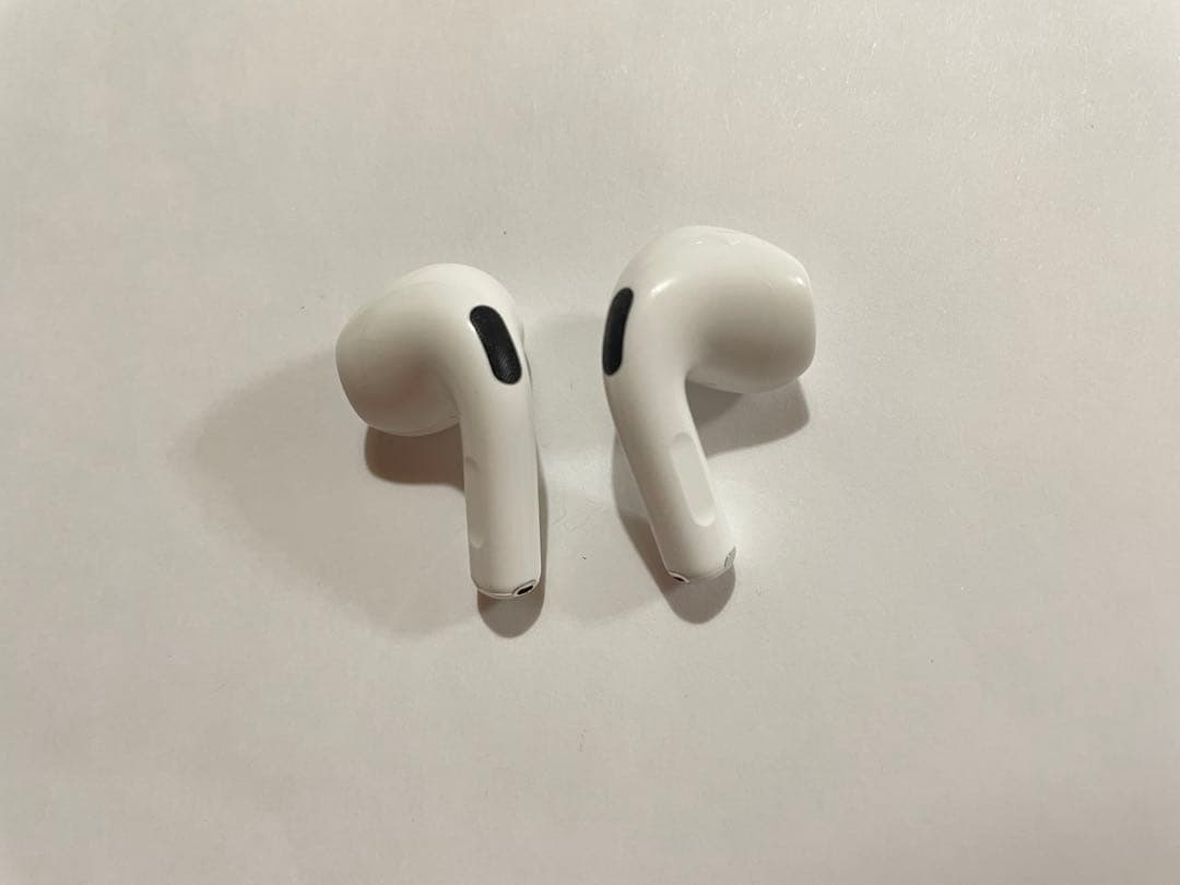 AirPods4 ノイズキャンセリング機能なし(箱付き)