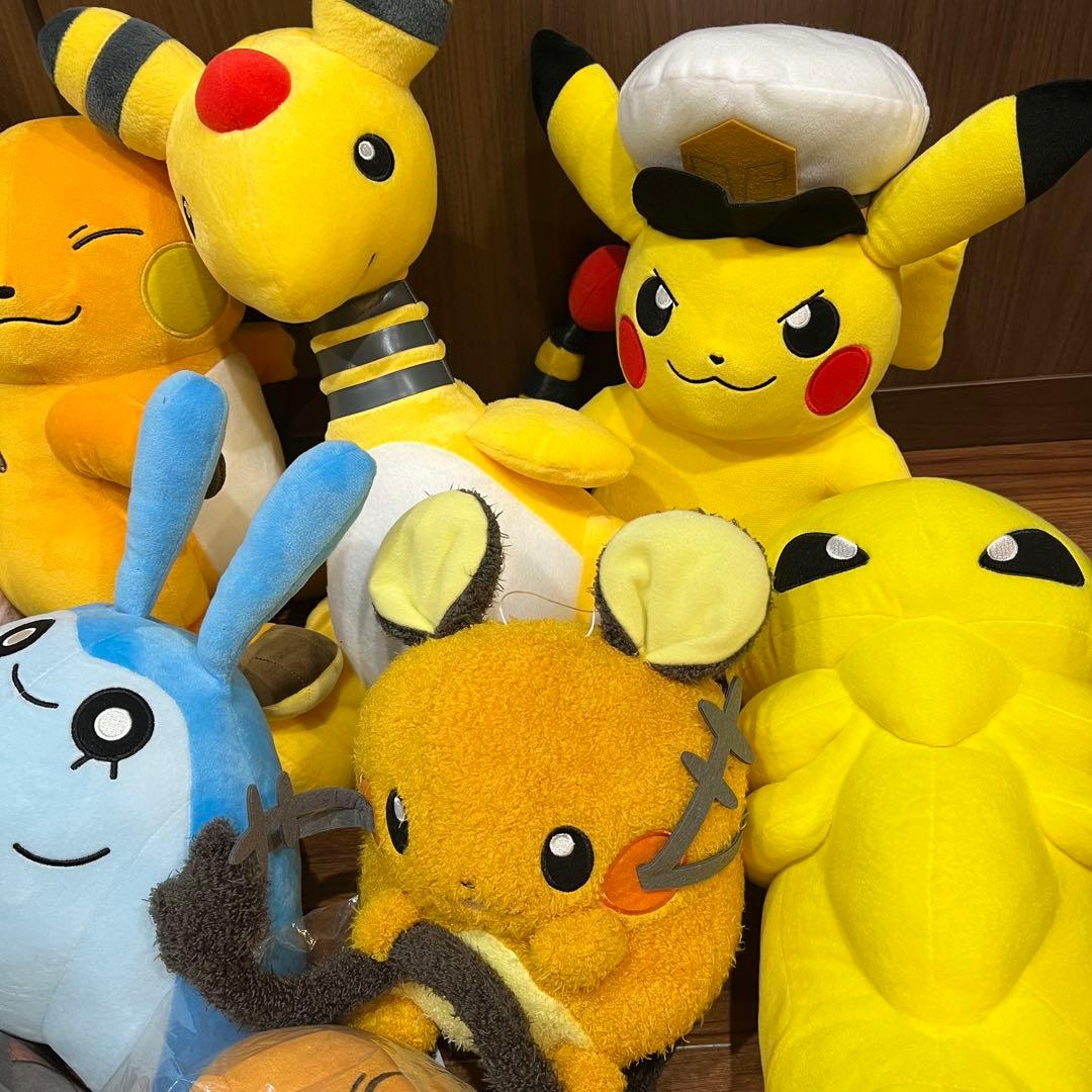 14☆ポケモン　BIGぬいぐるみ　まとめ売り　ピカチュウ　送料無料！9点