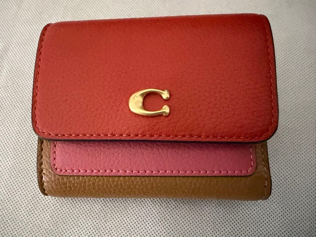 【COACH】ミラ スモール フラップ ウォレット・カラーブロック