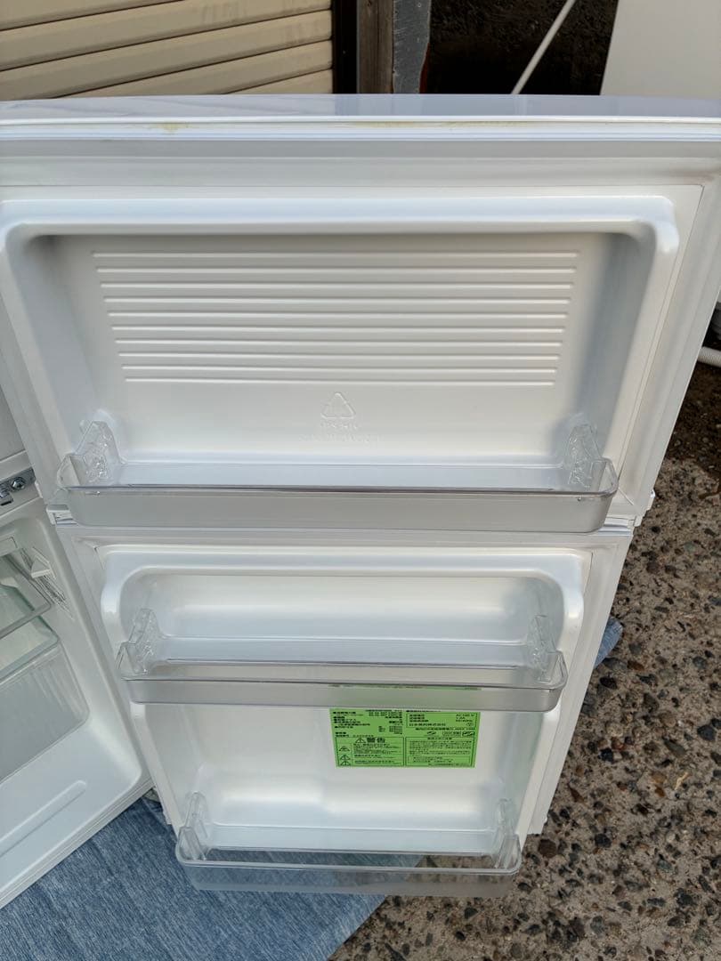 Comfee' コンフィー 2021年製 ノンフロン冷凍冷蔵庫 RCT90WH