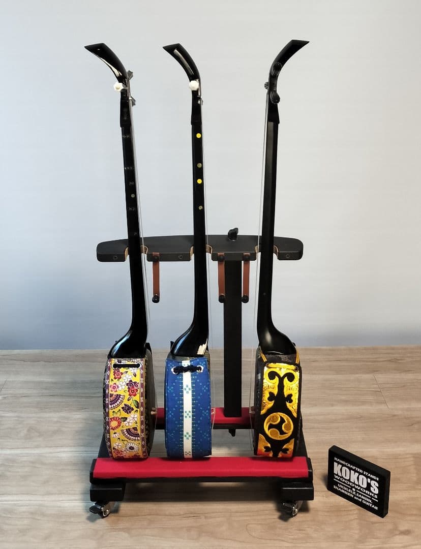 【NEW】転倒防止付き 木製スタンド 3本用（三線/ウクレレ／ギタレレ）