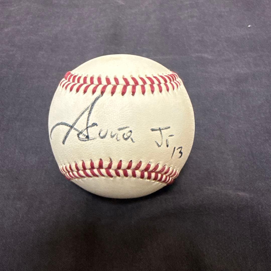 ロナルド・アクーニャjr直筆サインボール