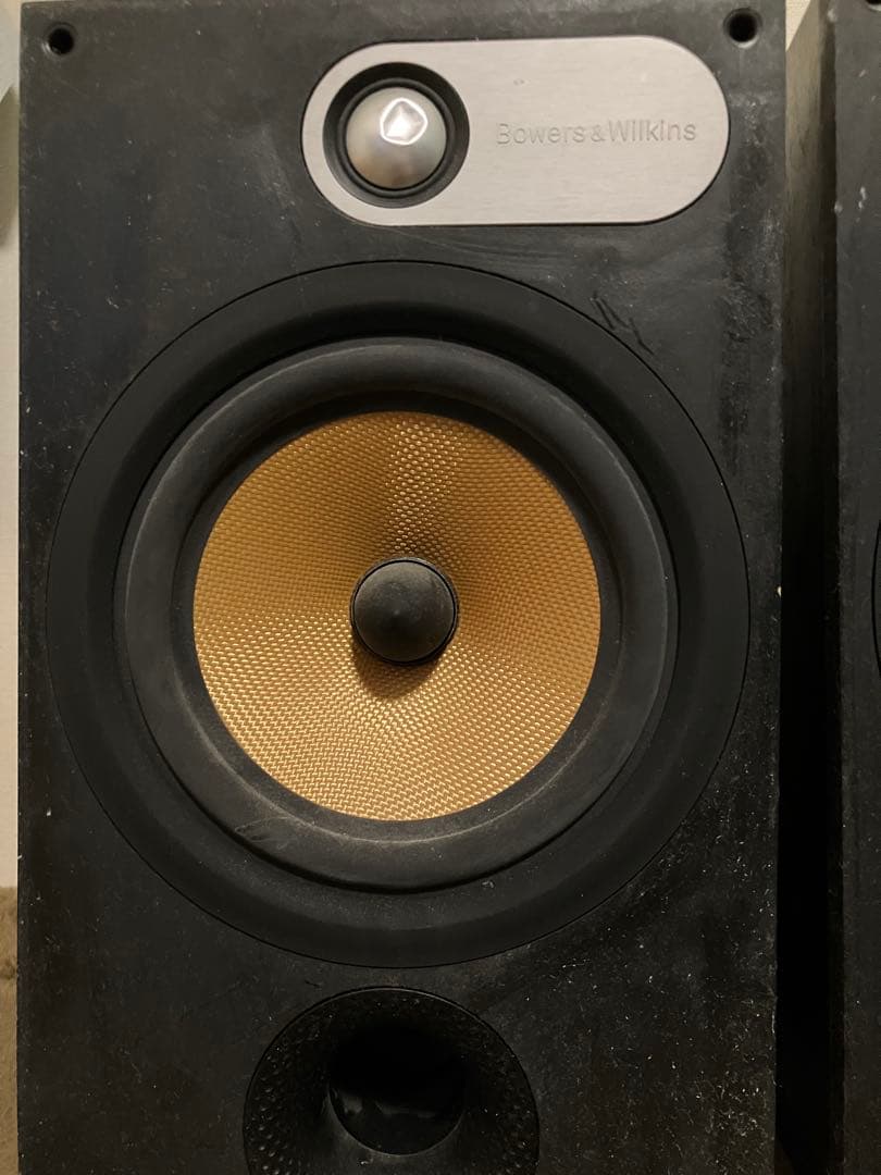 Bowers & Wilkins 685 ブックシェルフスピーカー　B&W