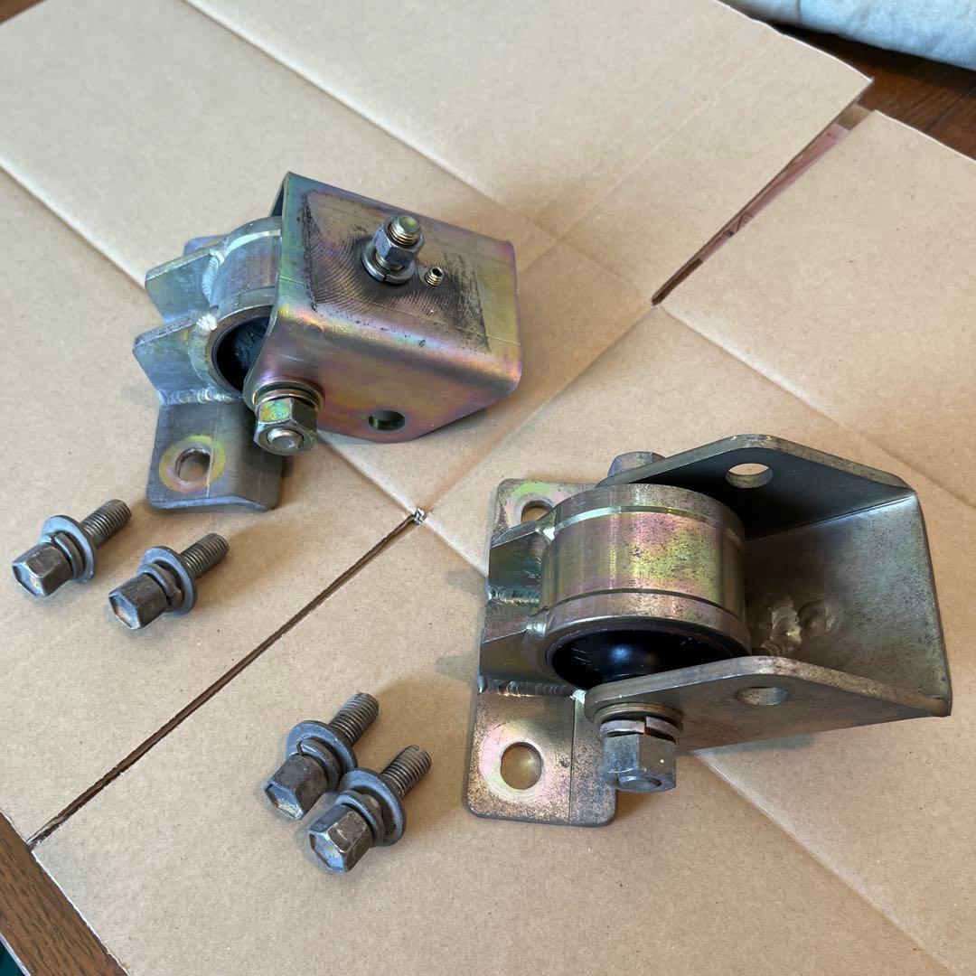 ジムニーjb 23 強化エンジンマウント