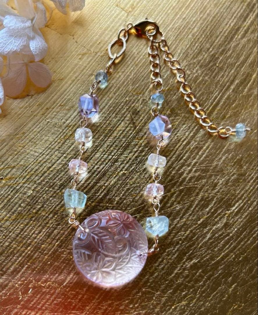 専用❣️ピンクアメジストプルメリアカービング＆アクアマリンとモルガナイトのブレス他