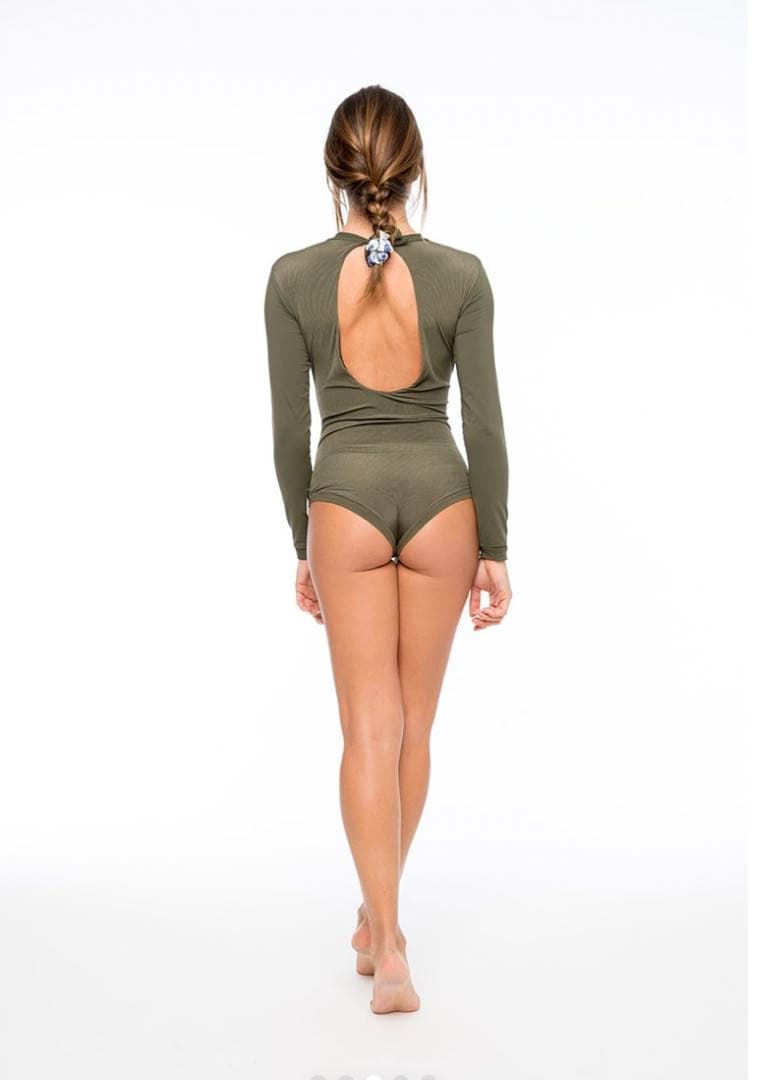 新品未使用人気商品アダルadaluイタリア輸入水着