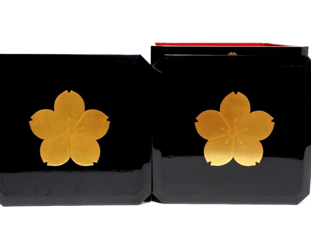 お重箱 5段重 金蒔絵 桜紋　蓋２枚 高脚台付