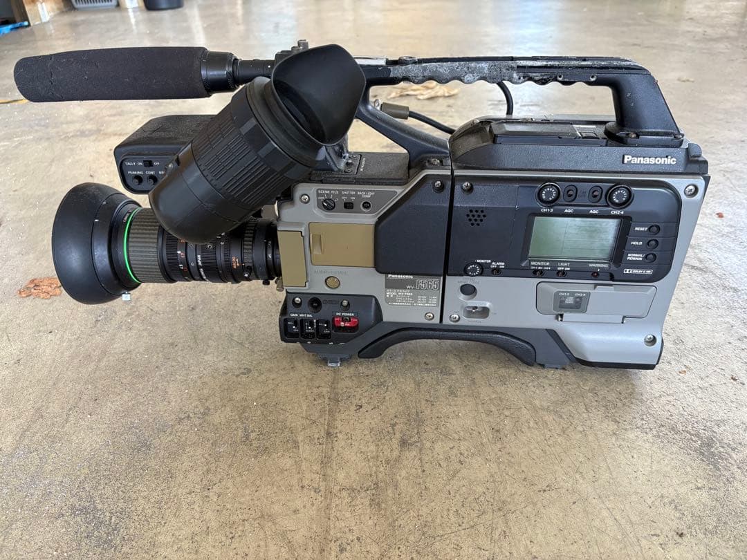 パナソニック　WV-F565