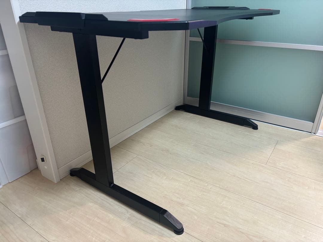 ニトリ　ゲーミングデスク　GM001 118BK/RE 幅118cm