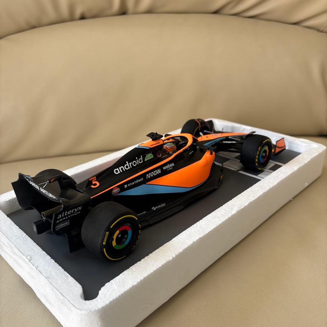 1/18 ミニチャンプス マクラーレンMCL36 D.リカルド