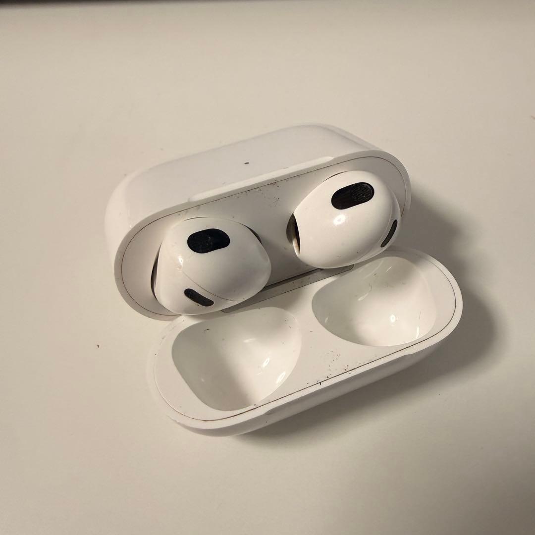 Apple AirPods3本体