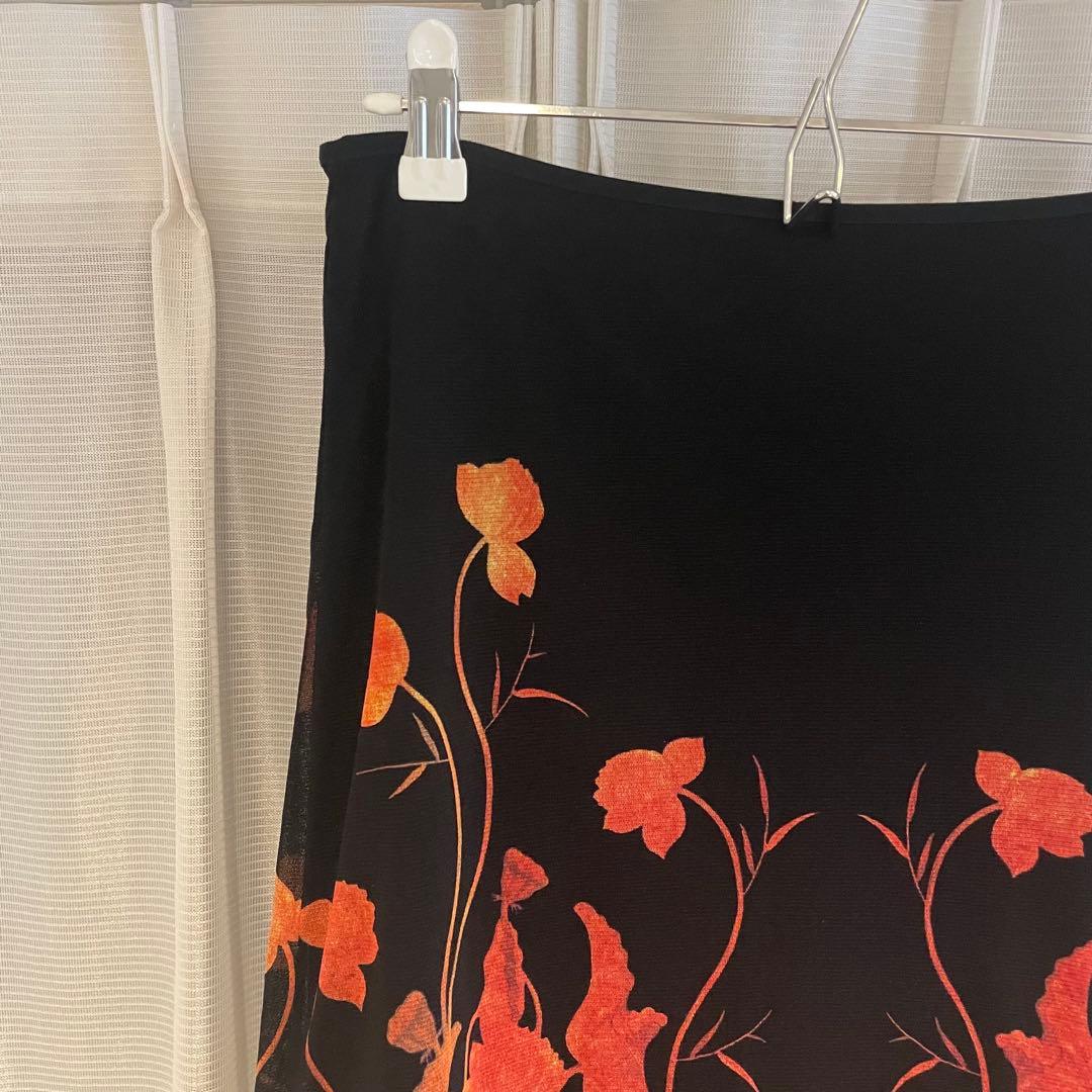 VIVIENNE TAM パワーネット膝丈スカート 黒/オレンジ 花柄 S