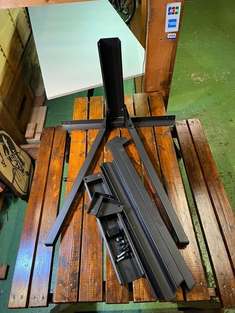 頑丈なデスク TROTTEN トロッテン デスク ホワイト 160x80 cm