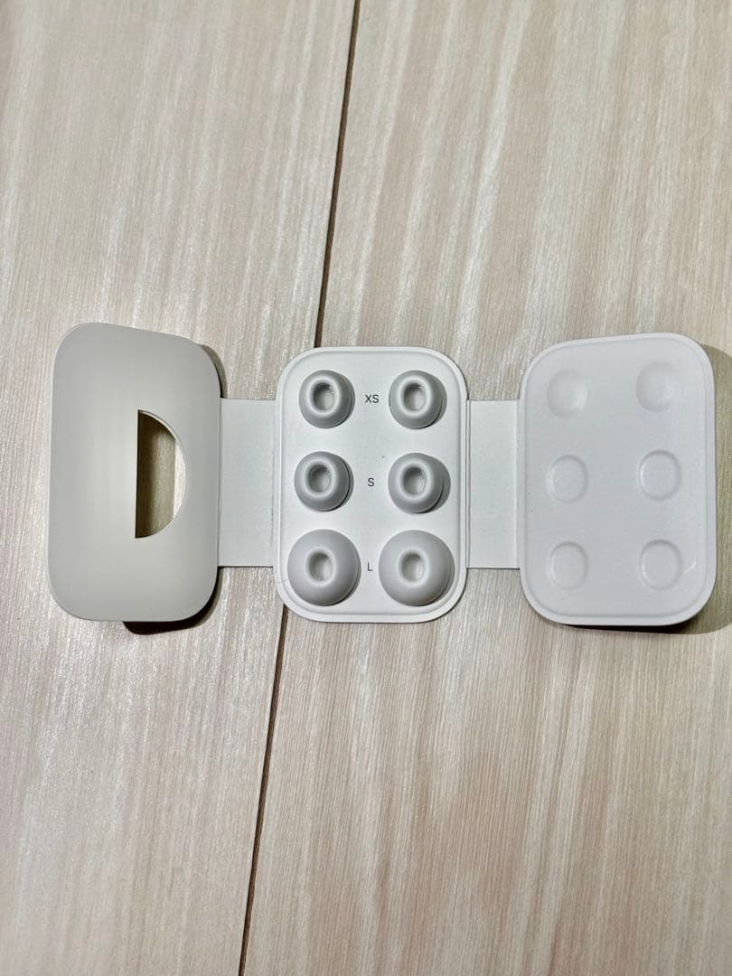 airpods pro 第2世代【Lightning】