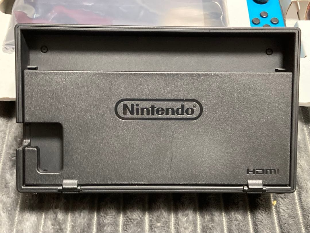 Nintendo Switch 本体　箱付き　おまけつき