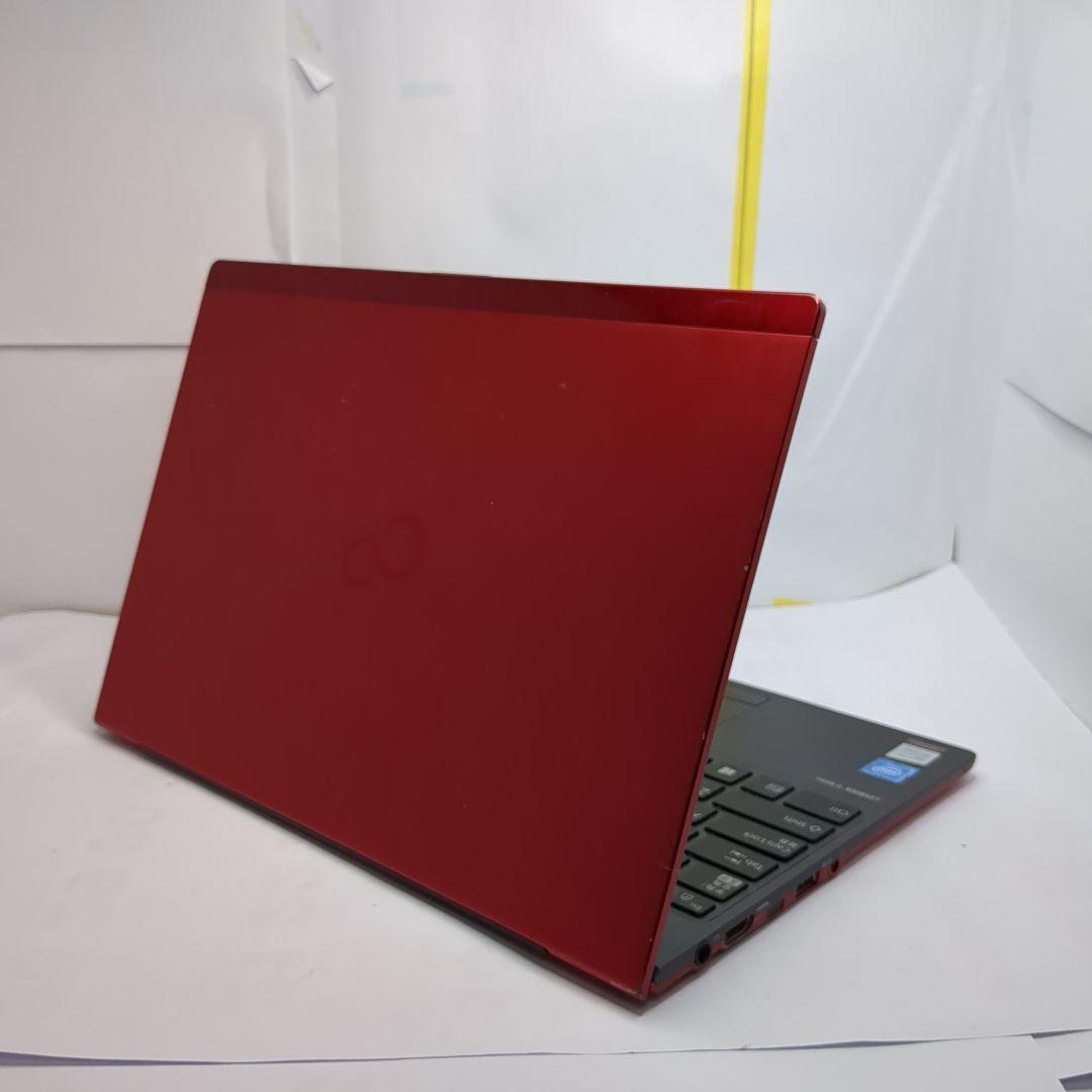 軽量&薄型　富士通LIFEBOOKスタイリッシュ赤ノートパソコンカメラ付