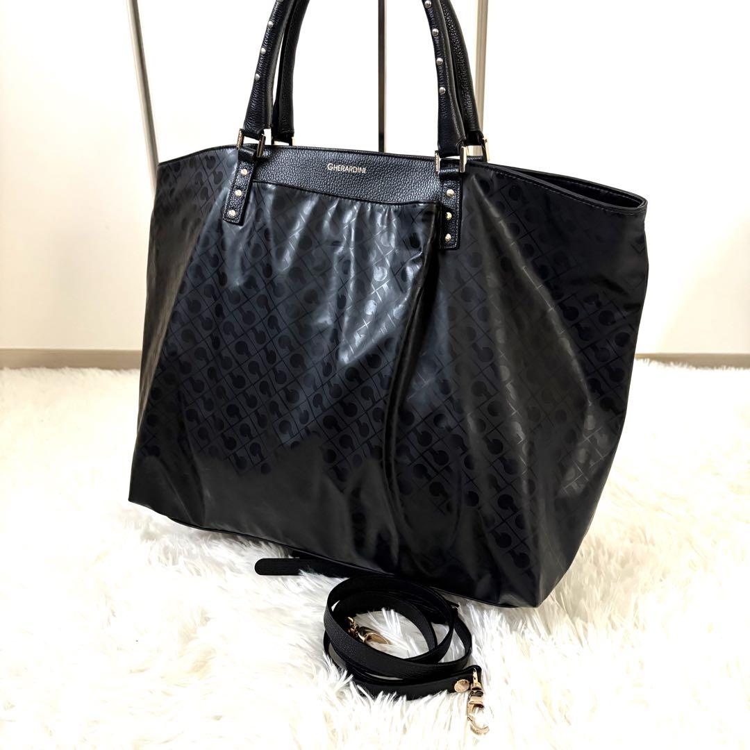 極美品✨ゲラルディーニ　ショルダーバッグ　バイーラ 2way スタッズ ソフティ