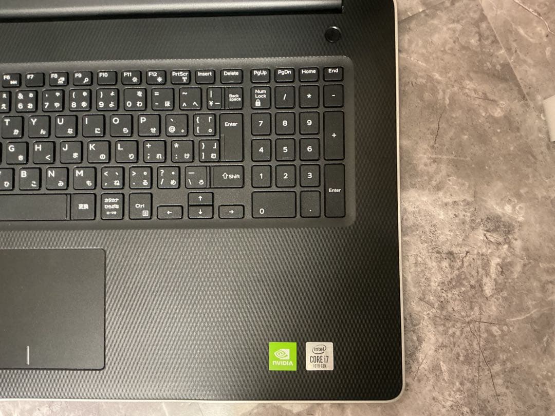 美品 DELL inspiron 17 インチ corei7 第10世代