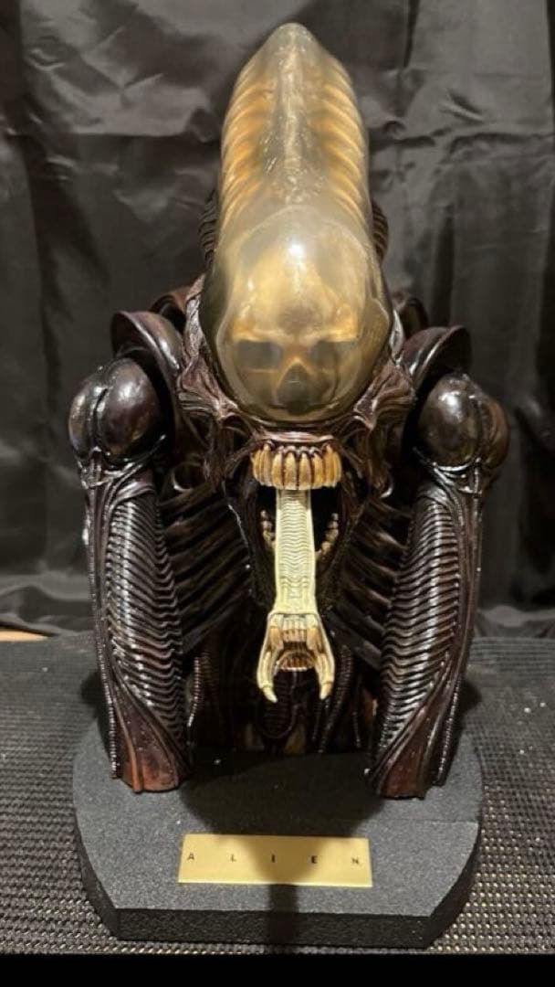特別値下げ‼️フューチャーモデルズ　 エイリアンバスト塗装済み完成品スタチュー