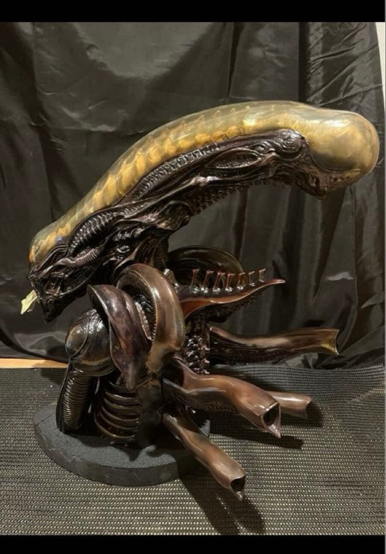 特別値下げ‼️フューチャーモデルズ　 エイリアンバスト塗装済み完成品スタチュー