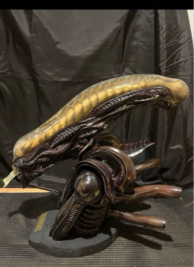 特別値下げ‼️フューチャーモデルズ　 エイリアンバスト塗装済み完成品スタチュー