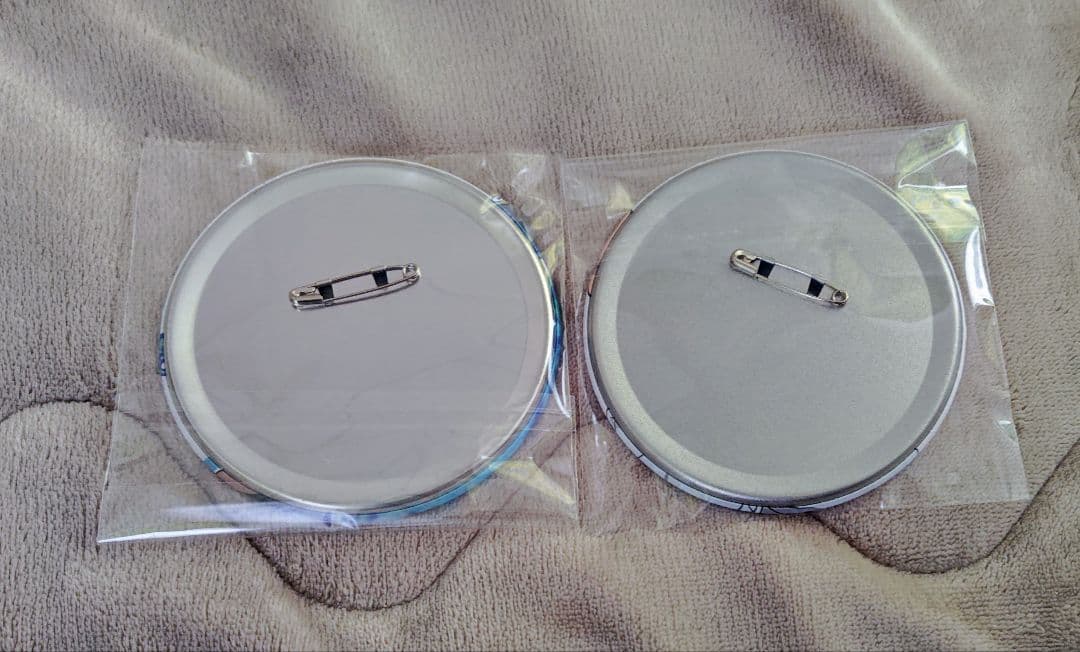 呪術廻戦 ラッキーくじ 五条悟 缶バッジ 2点セット