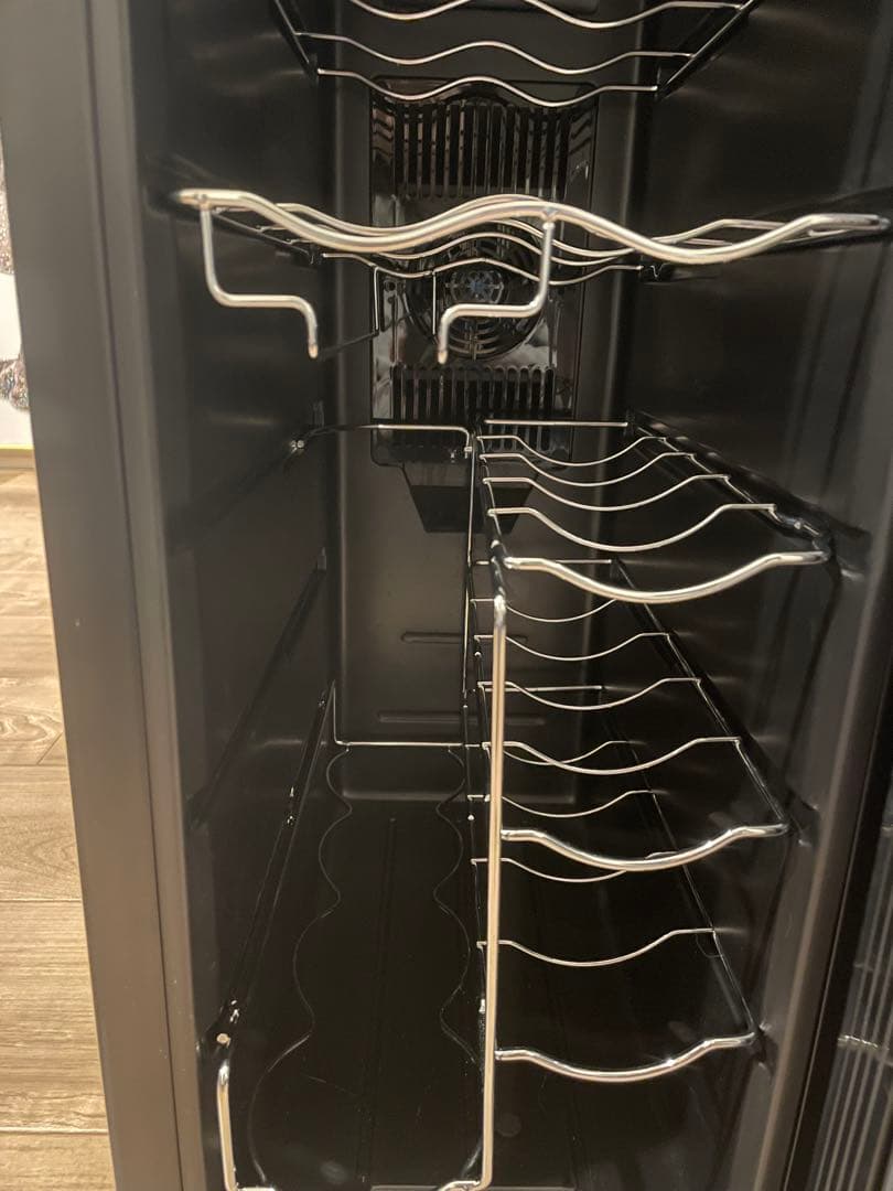 ◆美品◆WIEワインクーラー　静音式　ペルチェ式　ワインセラー