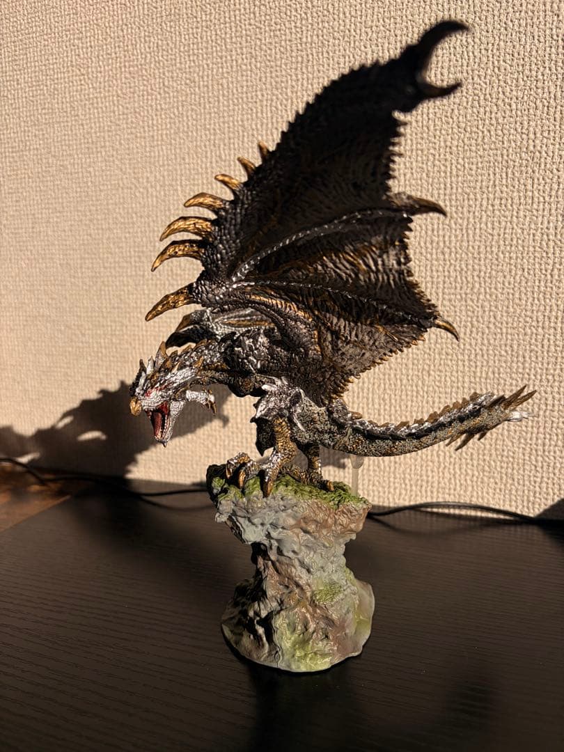 モンスターハンター　クリエイターズモデル リオレウス希少種