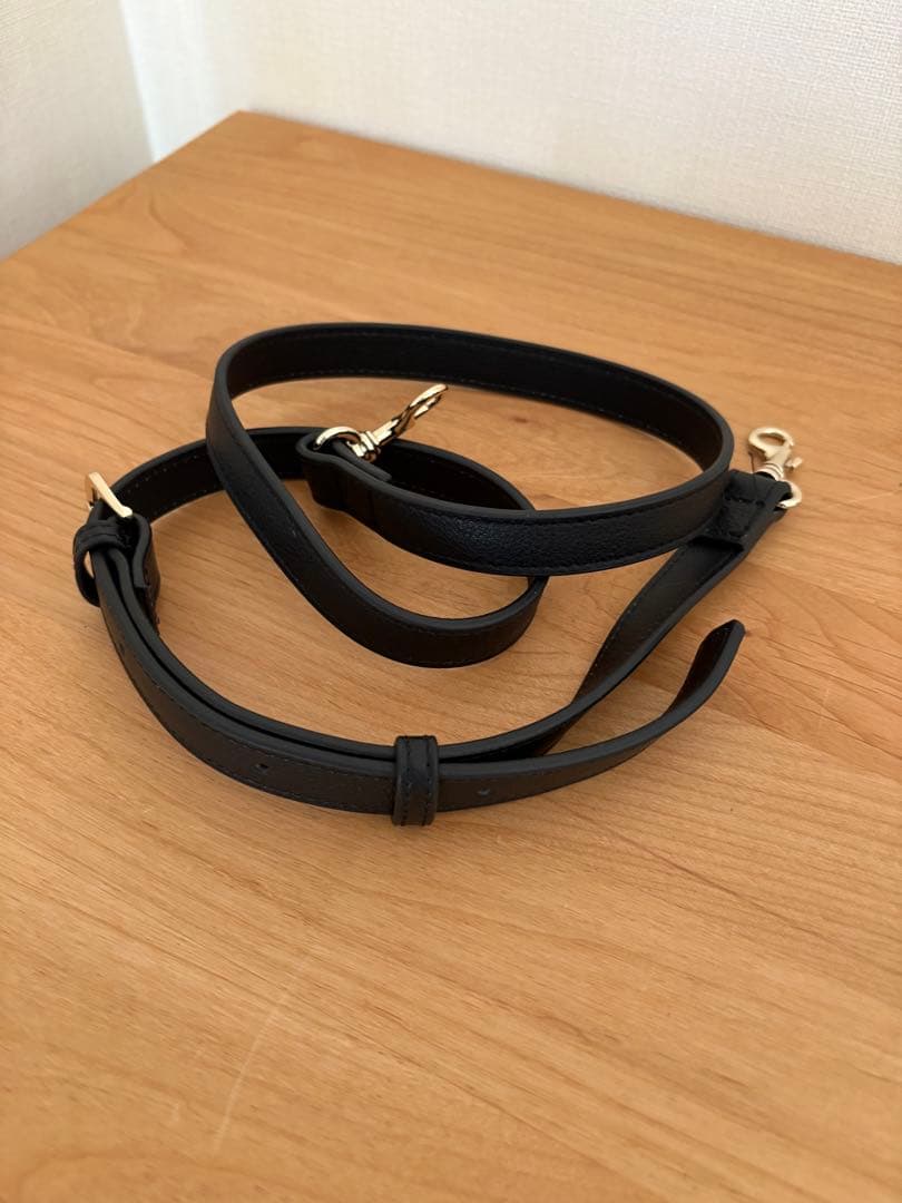 OURこだわりレザーのポットバッグ ブラック