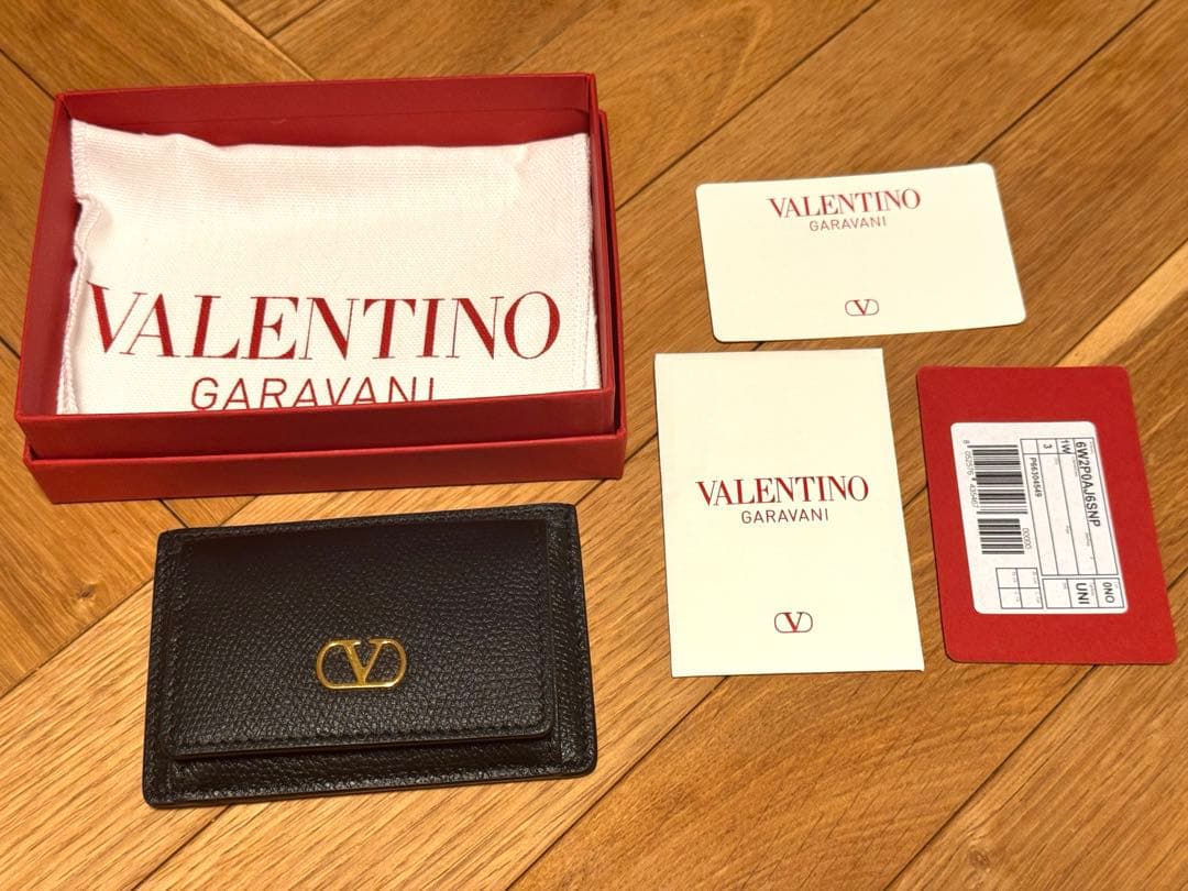 【VALENTINO/ヴァレンティノ】ケース