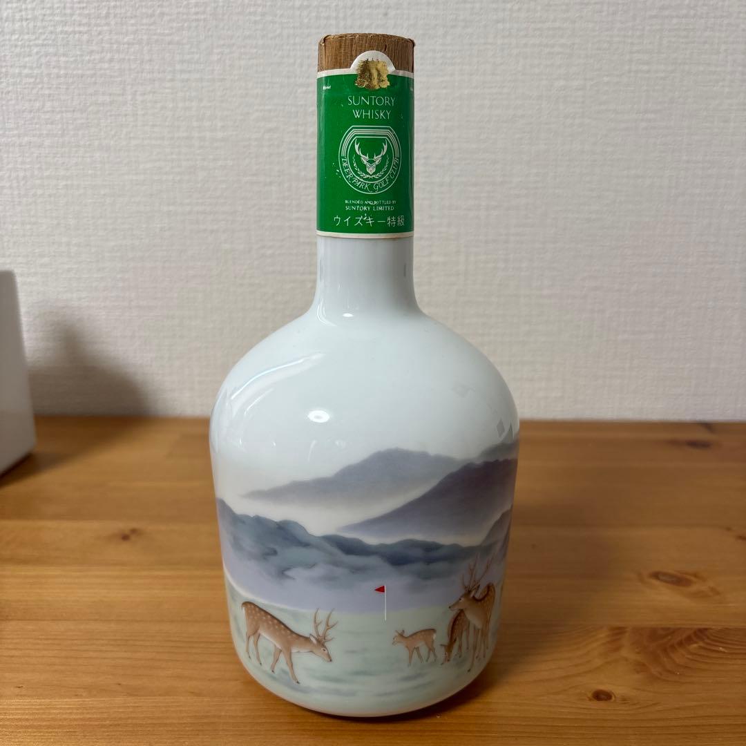 サントリーウイスキー　特級　ゴルフクラブ10周年記念　陶器ボトル　未開封