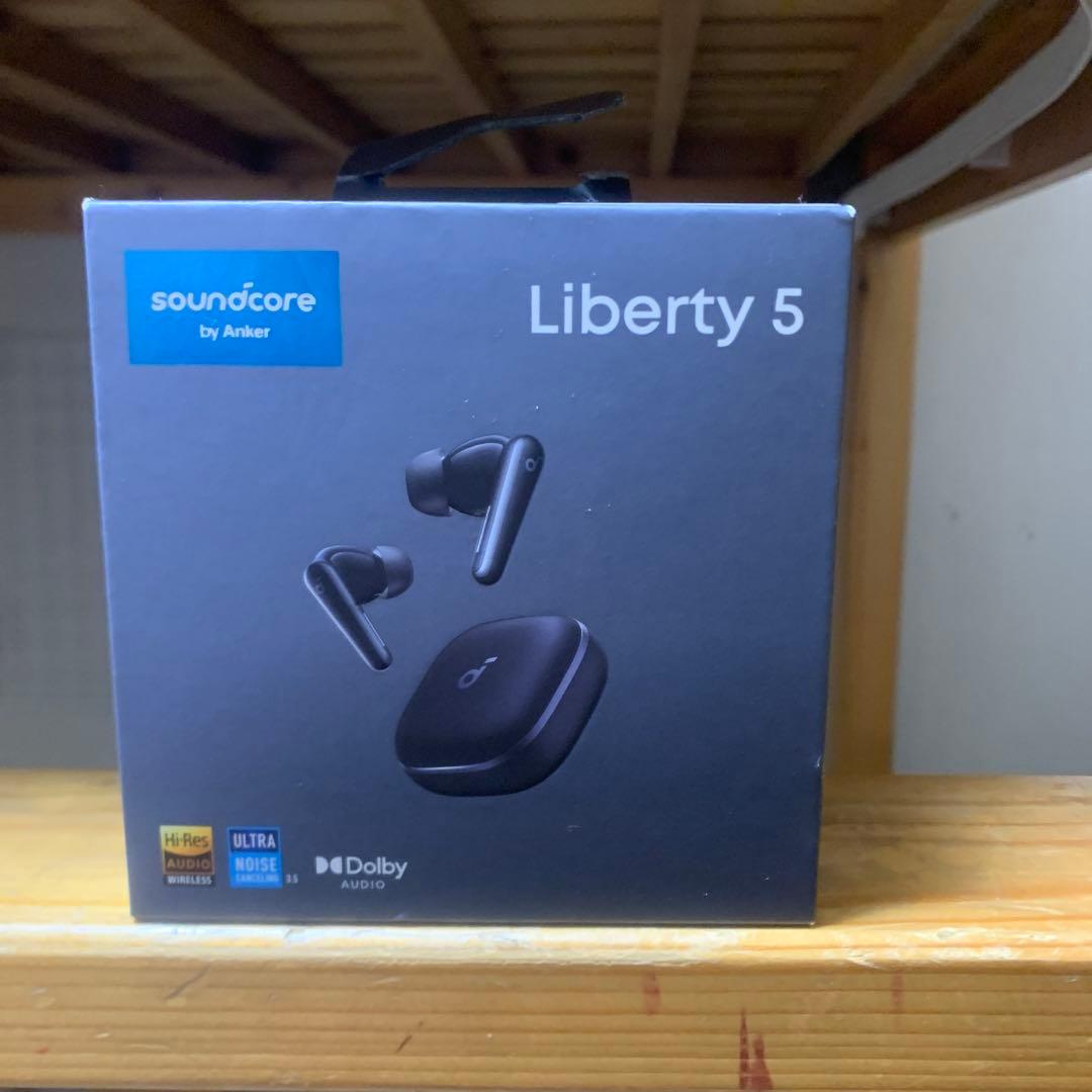 Anker liberty 5 箱破損　未開封