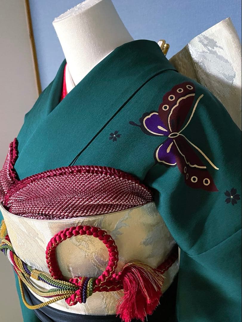 振袖フルセット　蝶々が舞う友禅振袖　クールな色はさりげなく美人色　成人式振袖