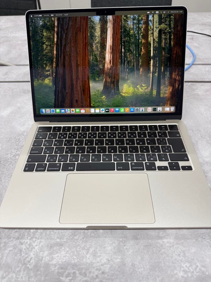 MacBook Air M2 2022 16GBメモリ 256GB 13インチ