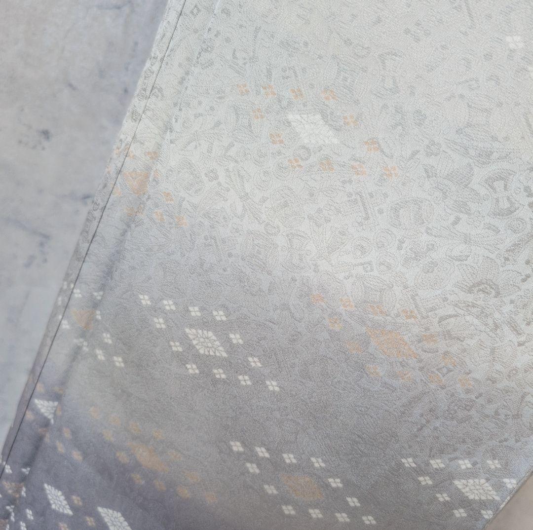 訪問着単品　付下げ正絹　シルバーグレー　パールトーン　幻想　A1r